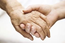 FIGYELEM! Önkéntes segítségnyújtás időseknek!